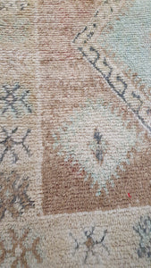 Skye // Vintage Boujaad Wide Runner