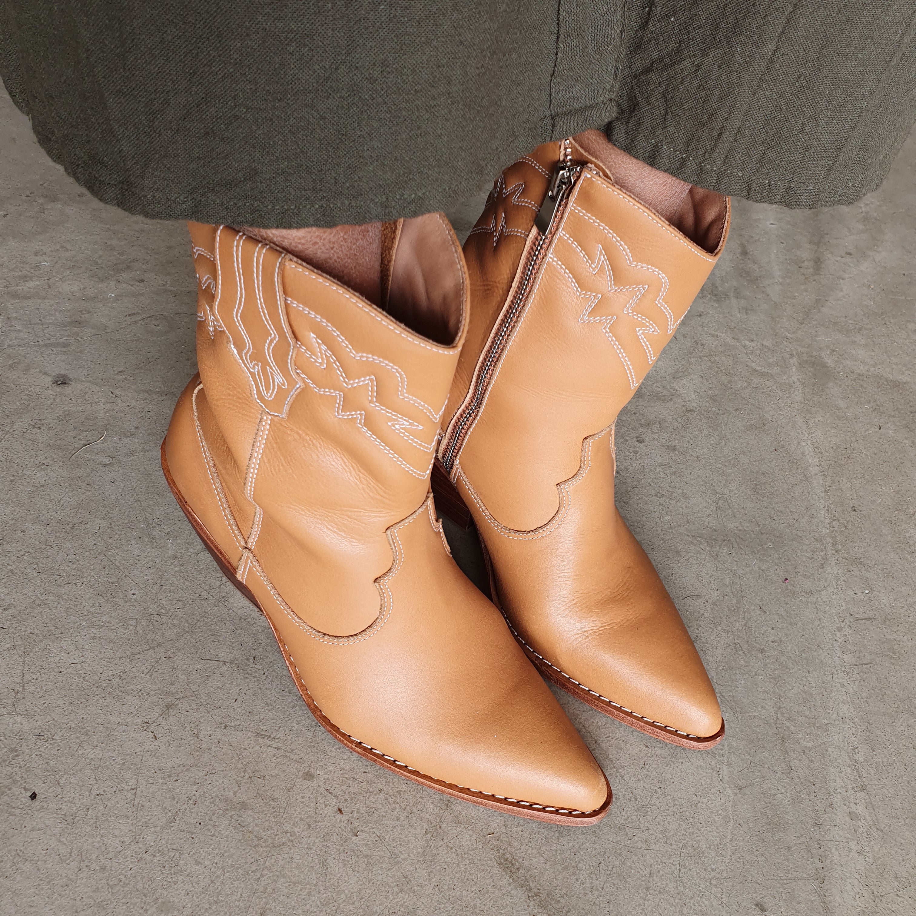 Womens cowboy boots