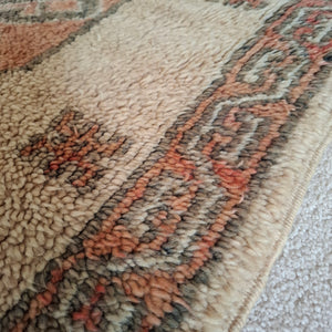 Dounia // Moroccan Vintage Boujaad Rug