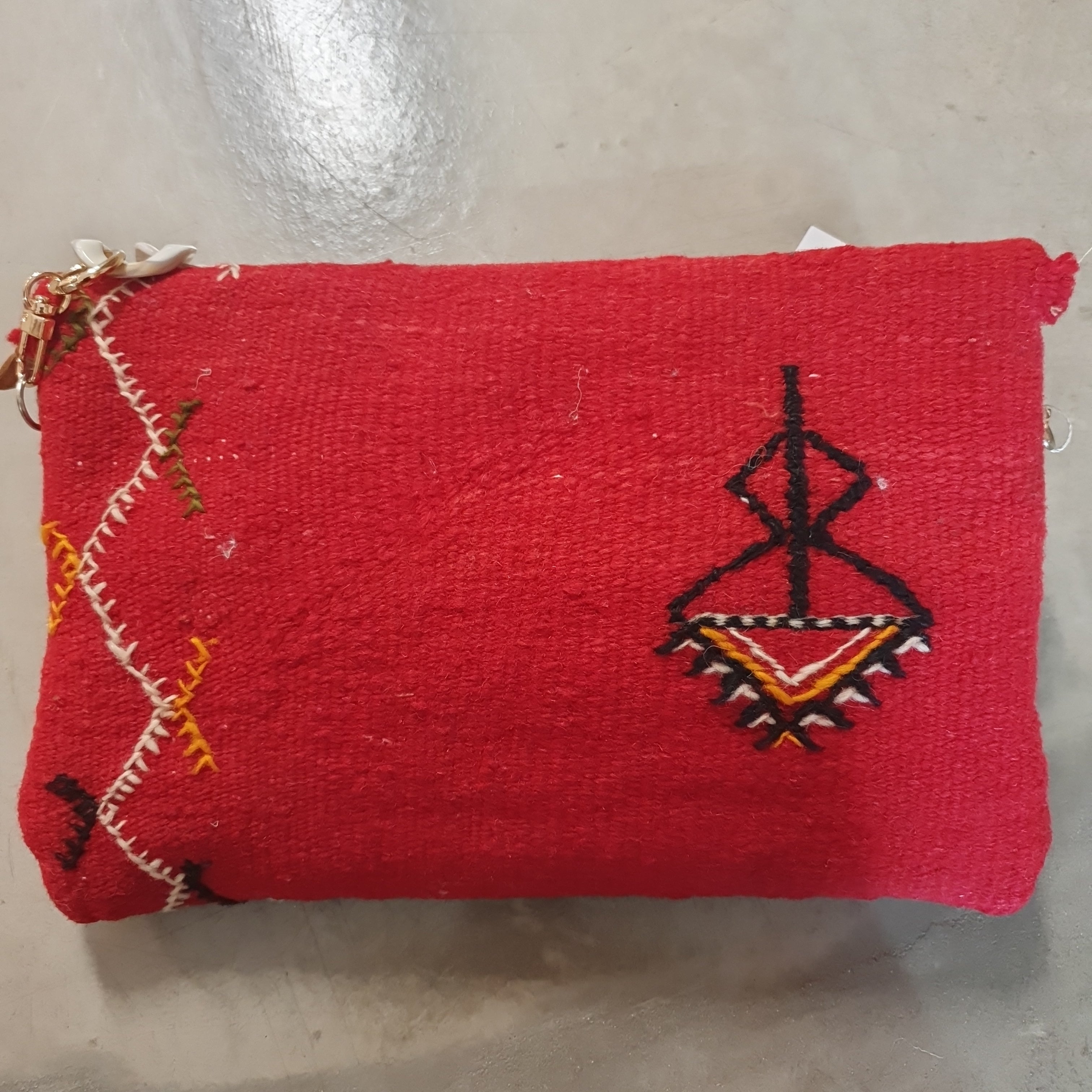 Zwina Tribal Clutch