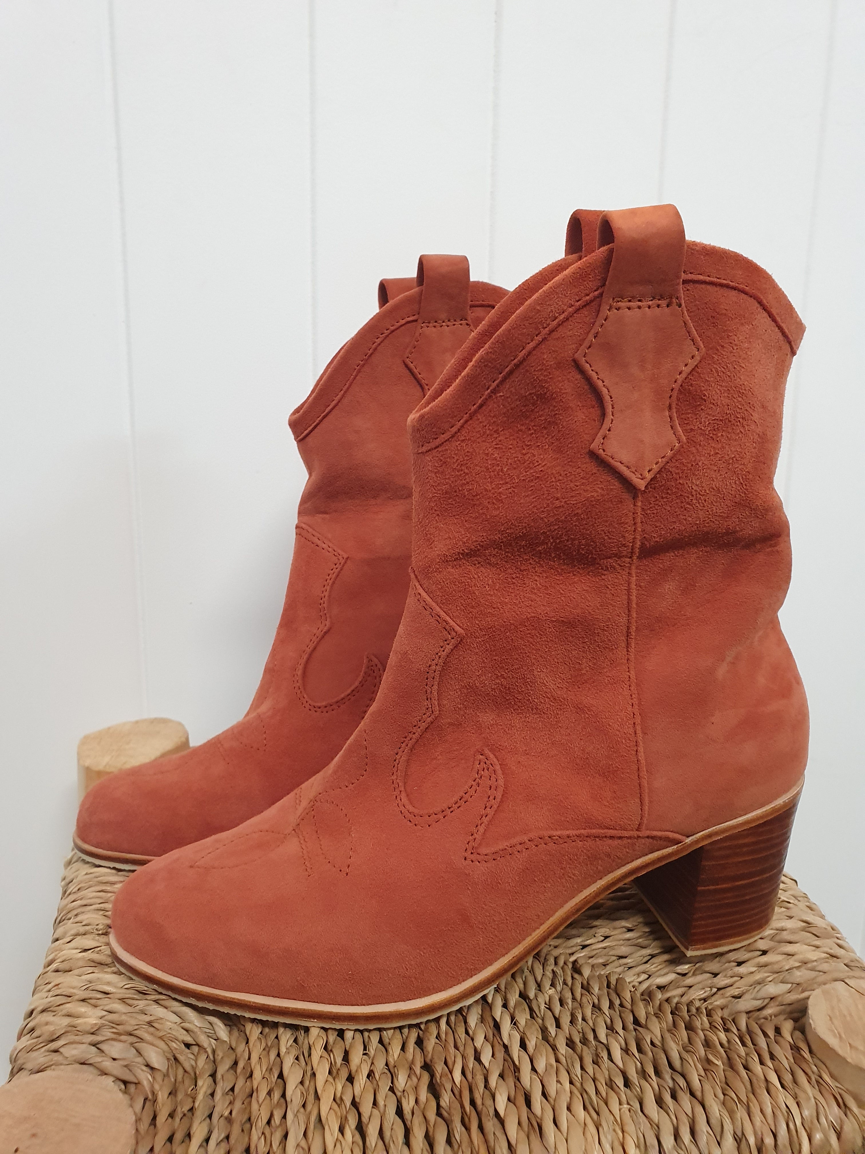 Lennox Suede Boots