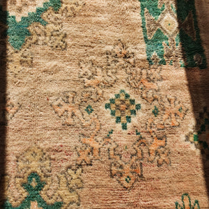 Caria // Moroccan Vintage Boujaad Rug