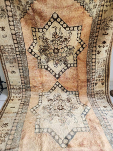 Moroccan vintage Boujaad rug