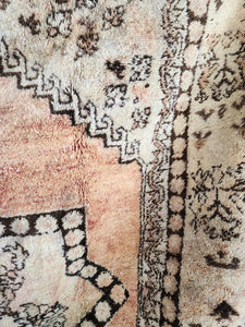 Moroccan vintage Boujaad rug 
